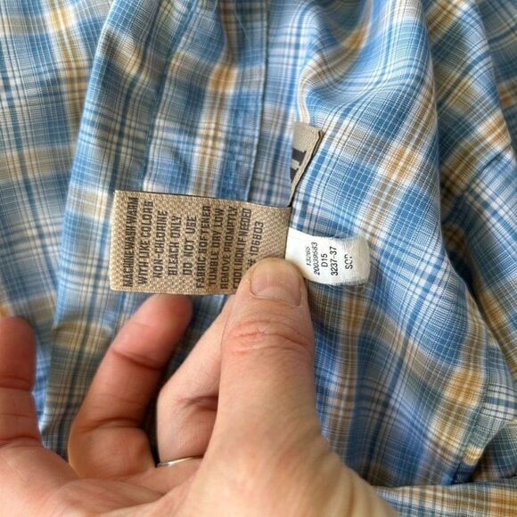 Duluth Trading Company XL Blue Plaid Short‎ Sleeve Button Front Shirt Collared - Picture 10 of 10